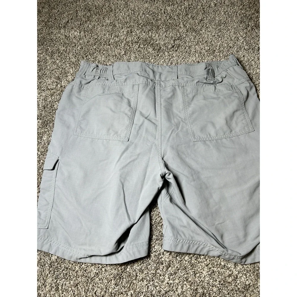 Duluth Trading Co. | Light Gray Cargo Shorts w/Elastic Waist Men's 40 Relax Fit